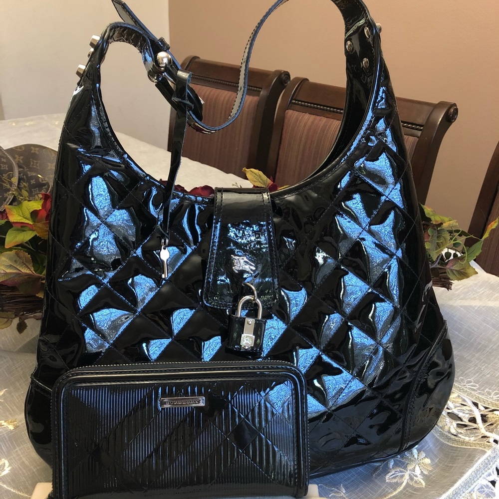 Authentic Burberry set - Picture 1 of 8